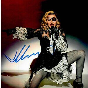 Madonna Singer Songwriter Record Producer Actress Diva Signed 8X10 Photo